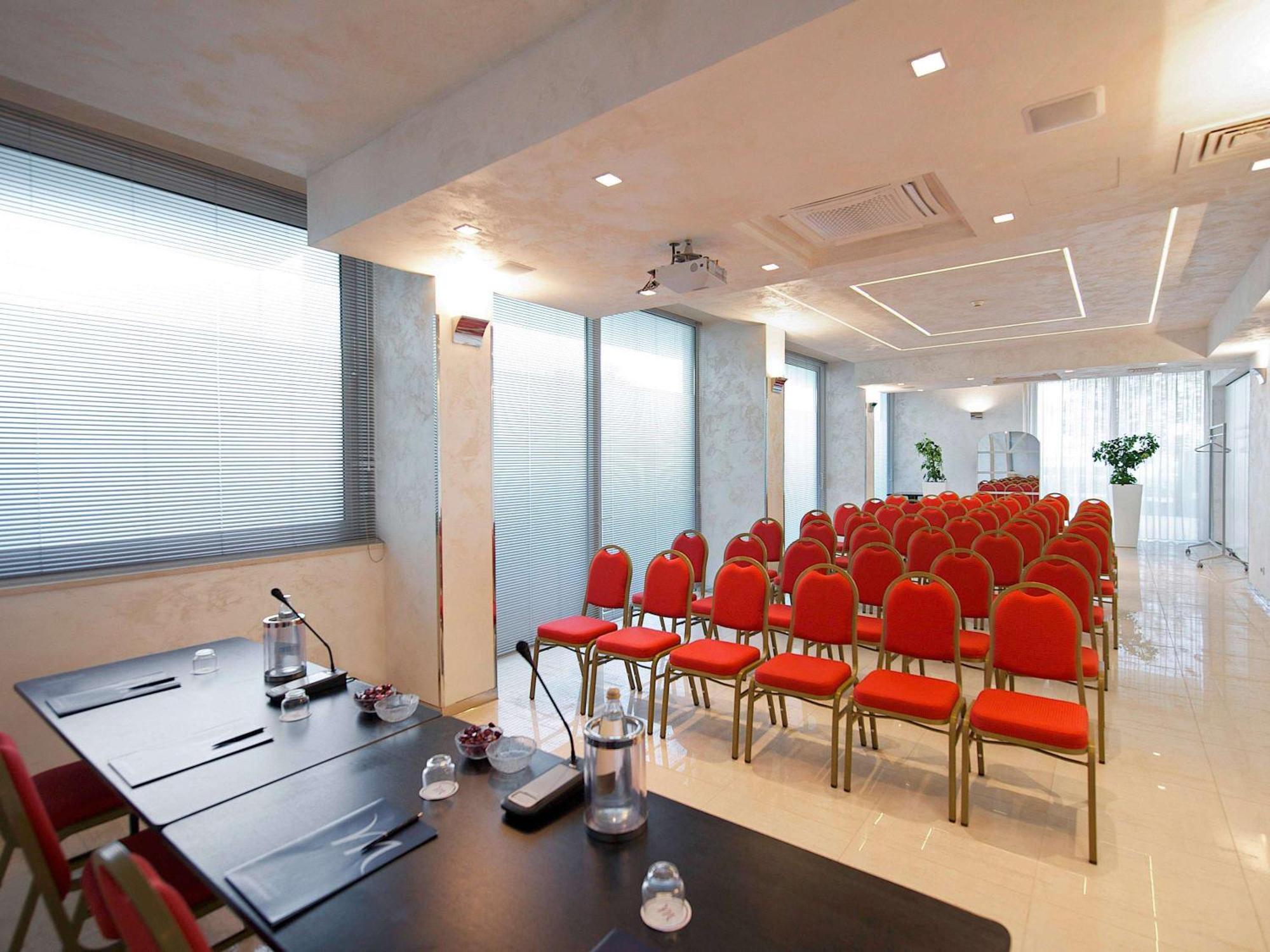 Mercure Hotel Rimini Artis Exterior photo
