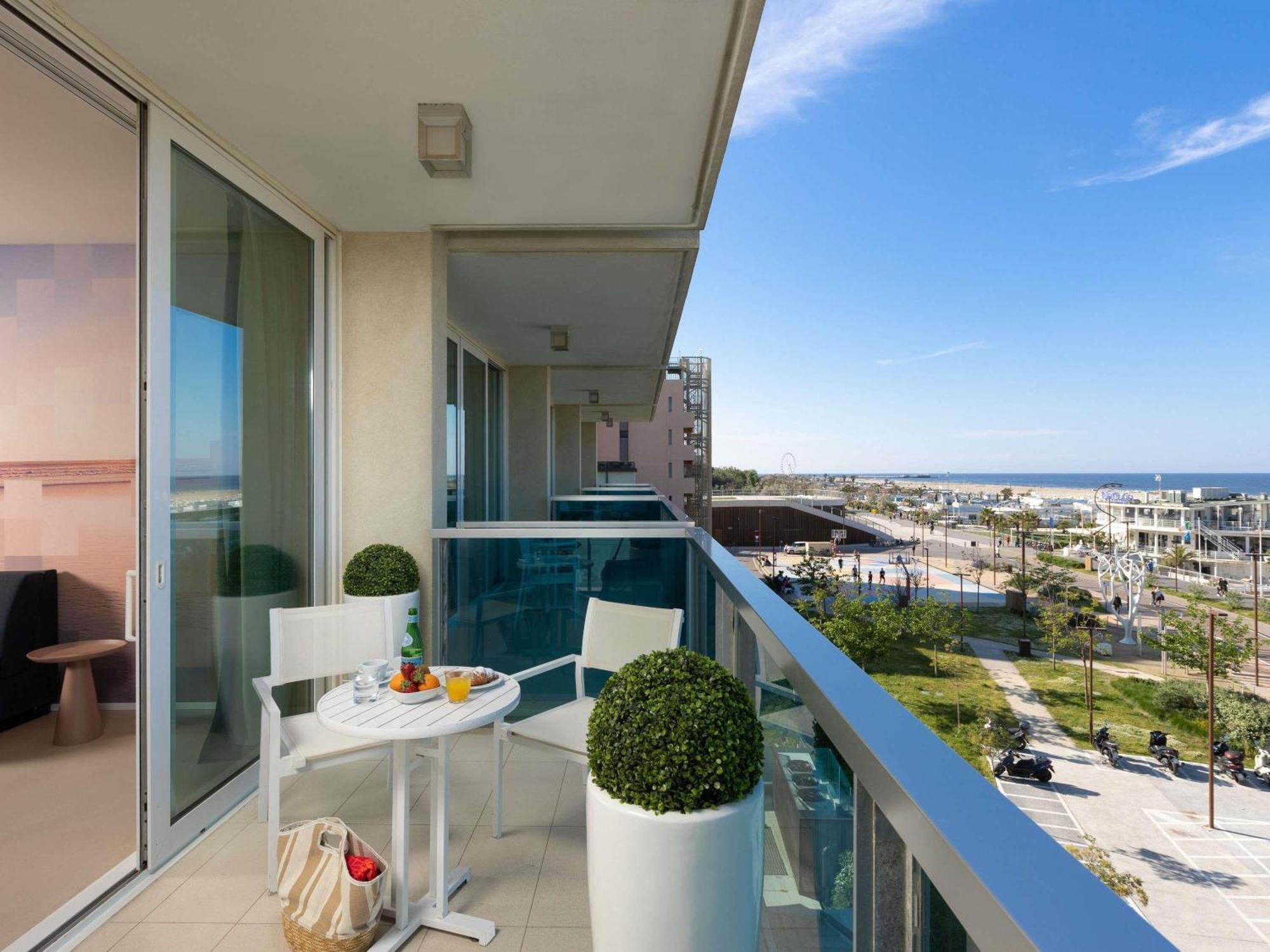 Mercure Hotel Rimini Artis Exterior photo