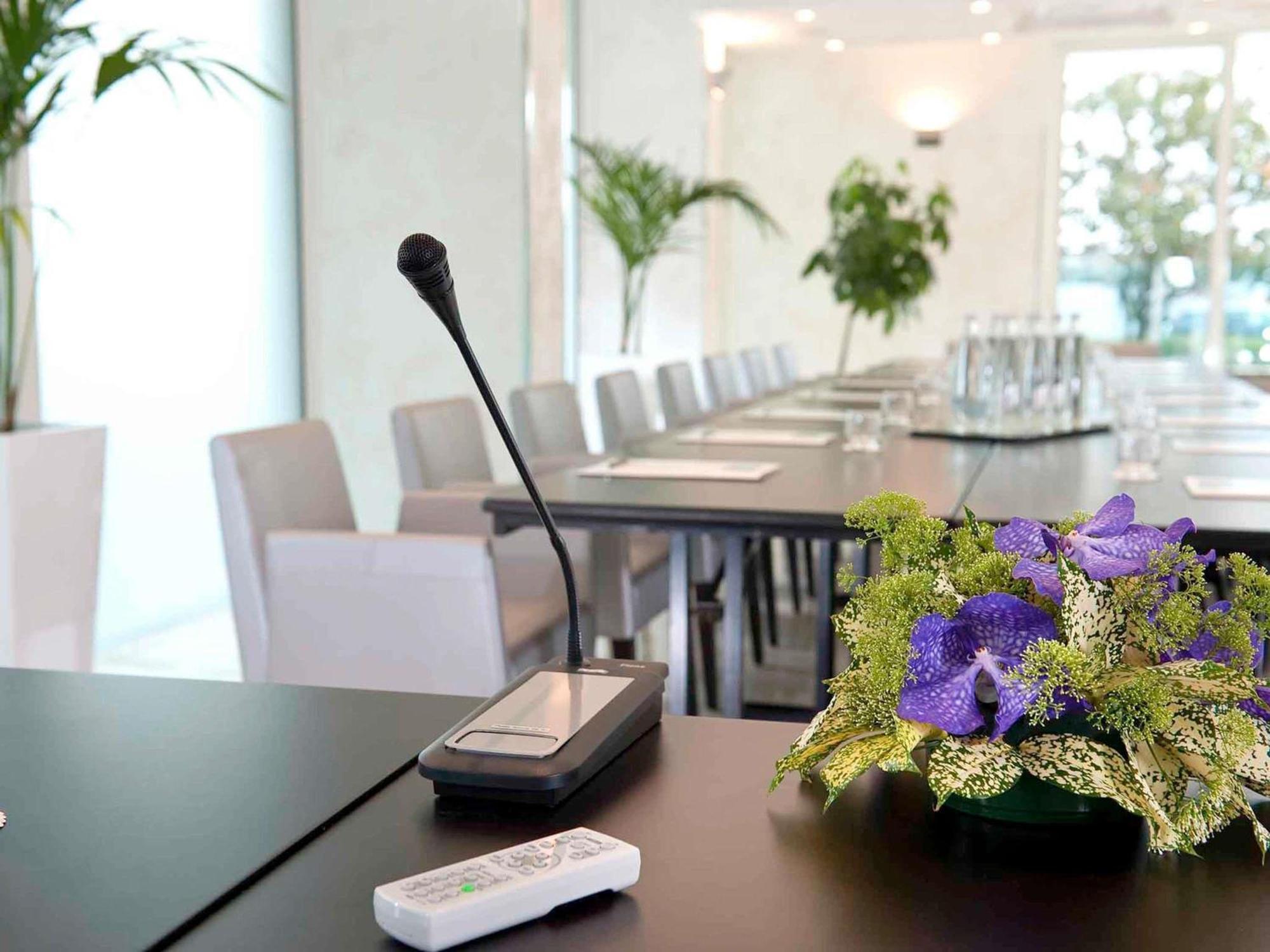 Mercure Hotel Rimini Artis Exterior photo
