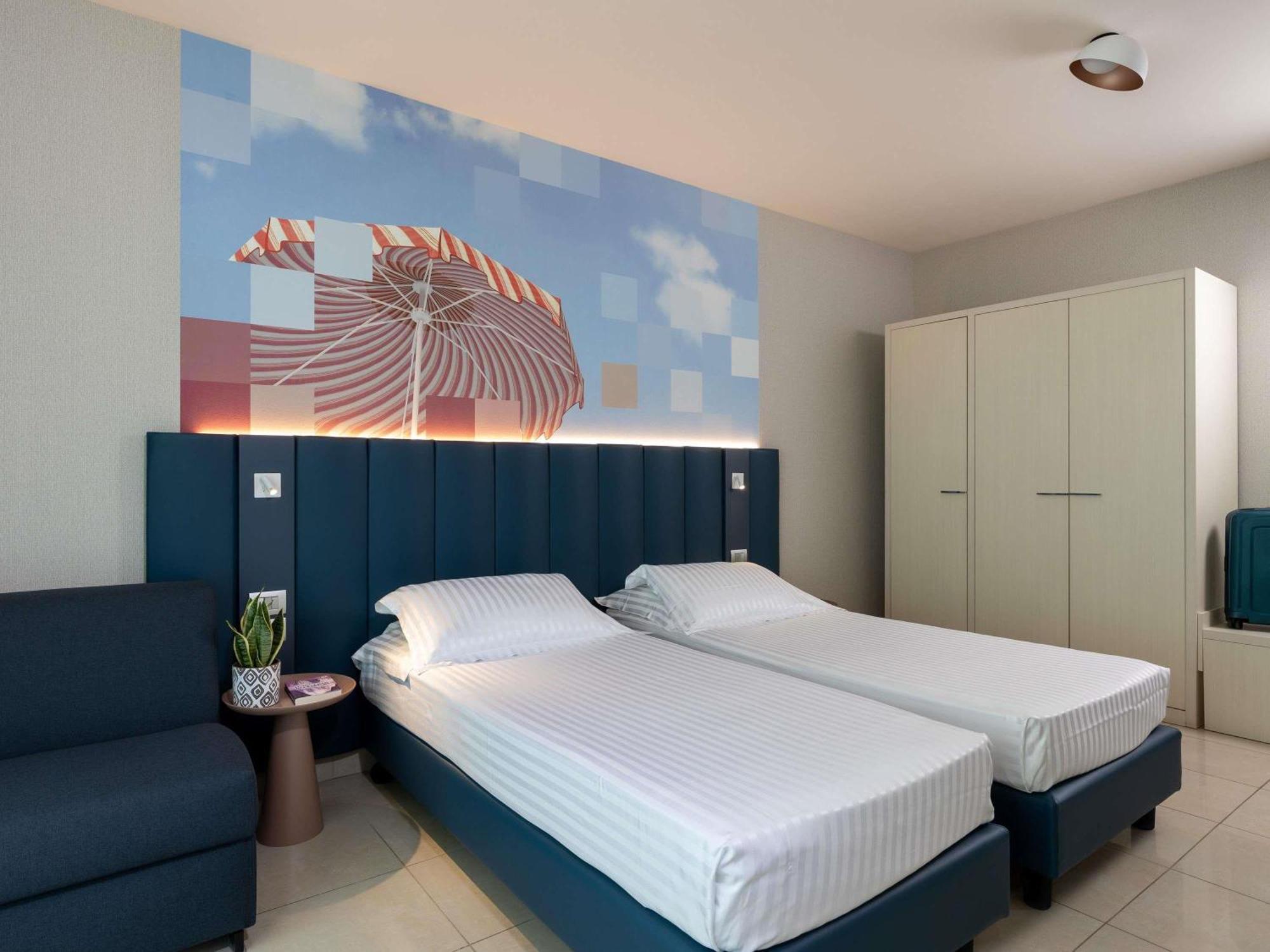 Mercure Hotel Rimini Artis Exterior photo